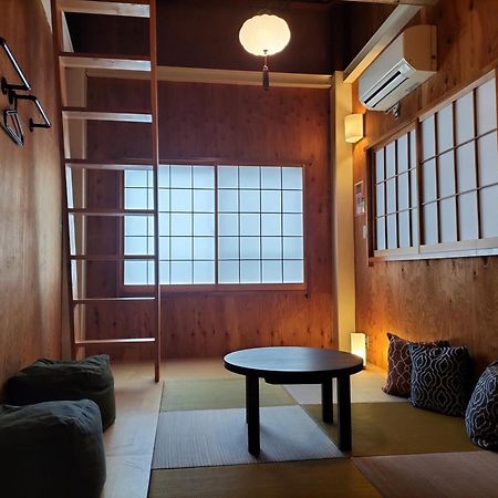 Vacation"Ninja"House Secretbase Near Asakusa Токио Экстерьер фото