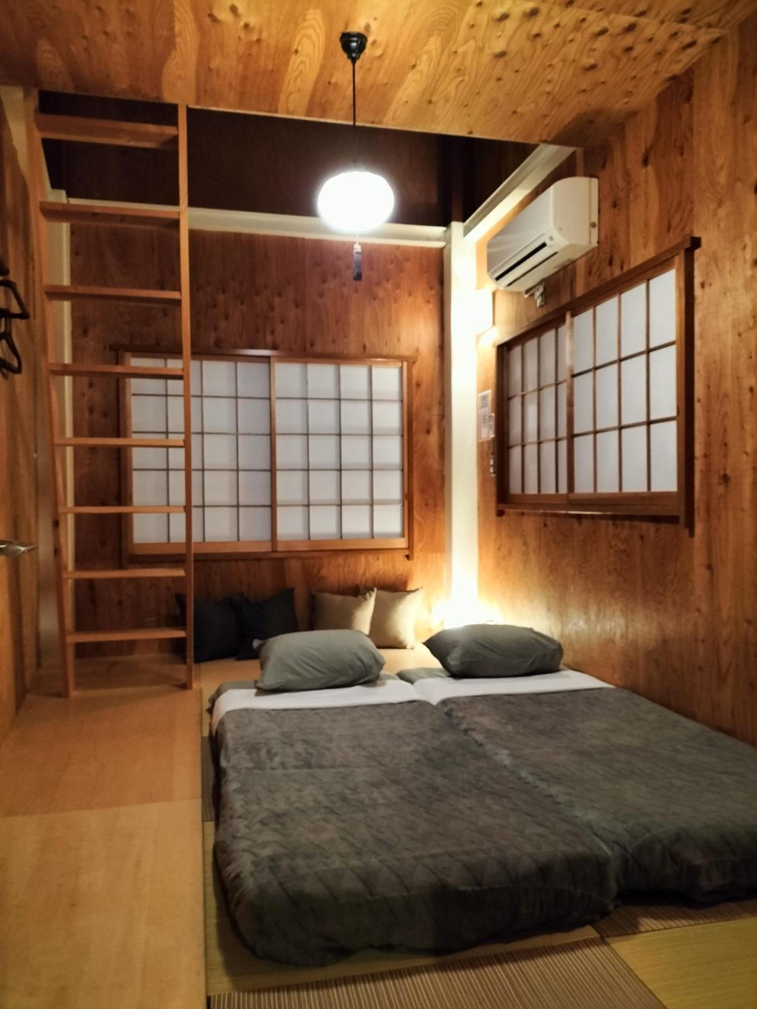 Vacation"Ninja"House Secretbase Near Asakusa Токио Экстерьер фото